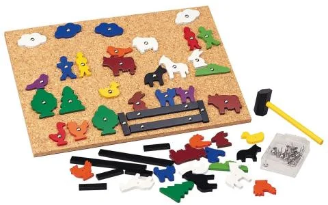 Skládačka natloukací s kladívkem Zvířátka na statku Must-Have